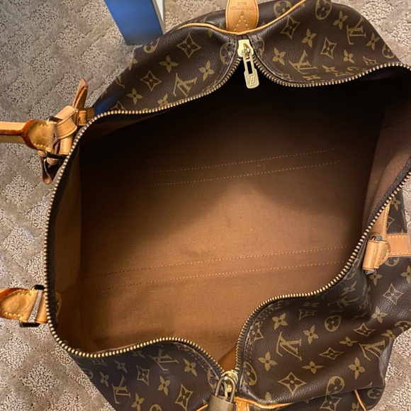 Louis Vuitton Monogram Keepall Bandouliere 50 - Picture 8 of 14